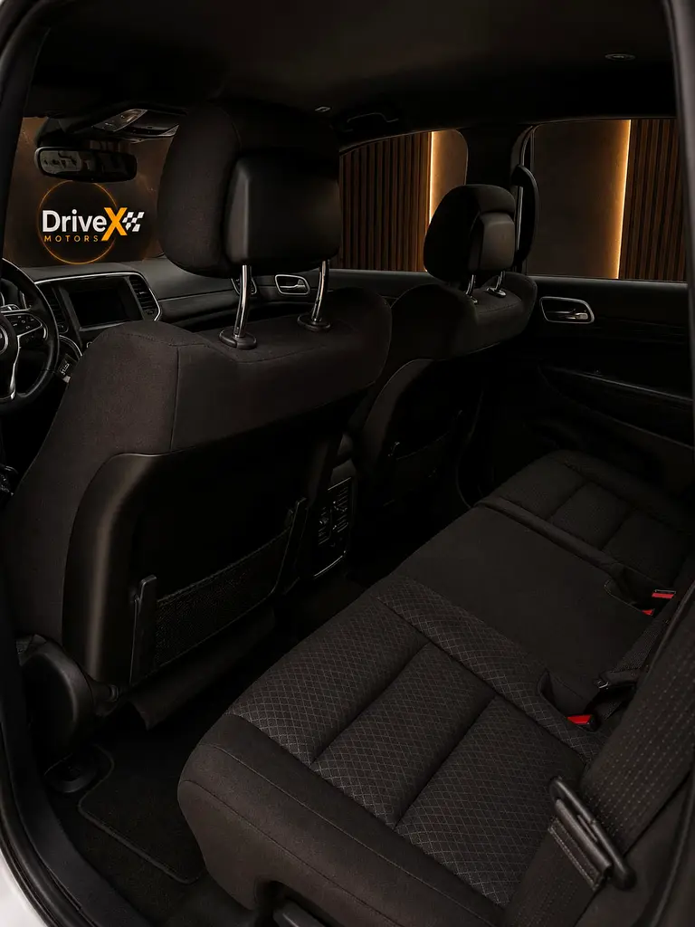 GCC 2021 Jeep Grand Cherokee