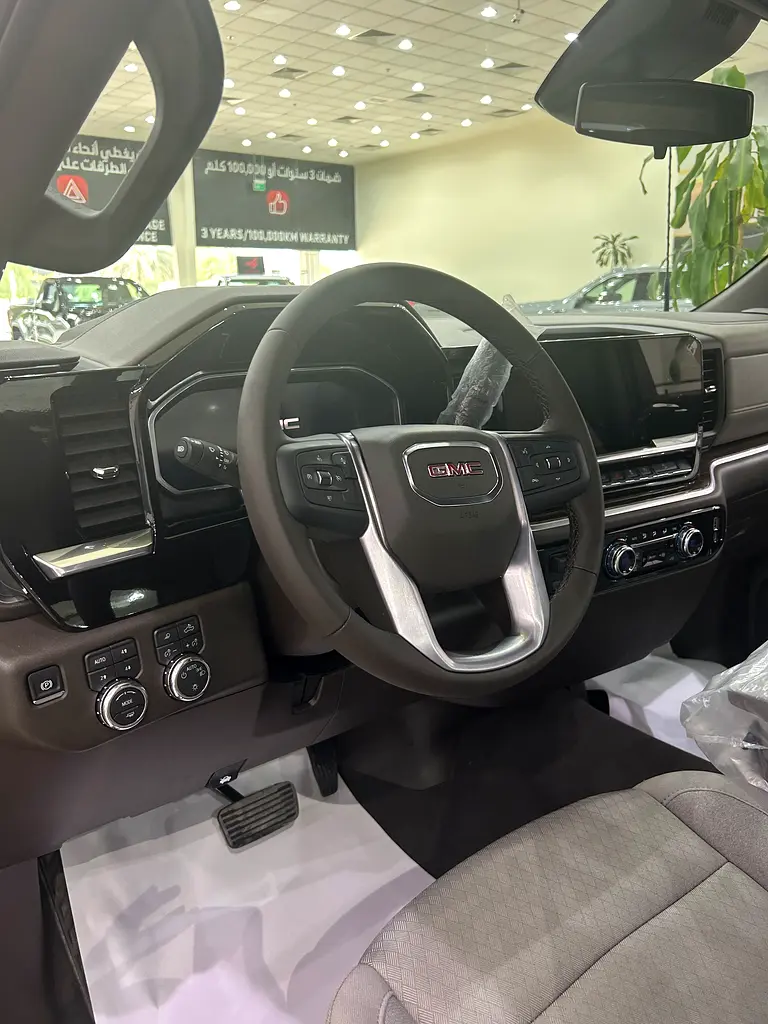 GCC 2026 GMC Sierra